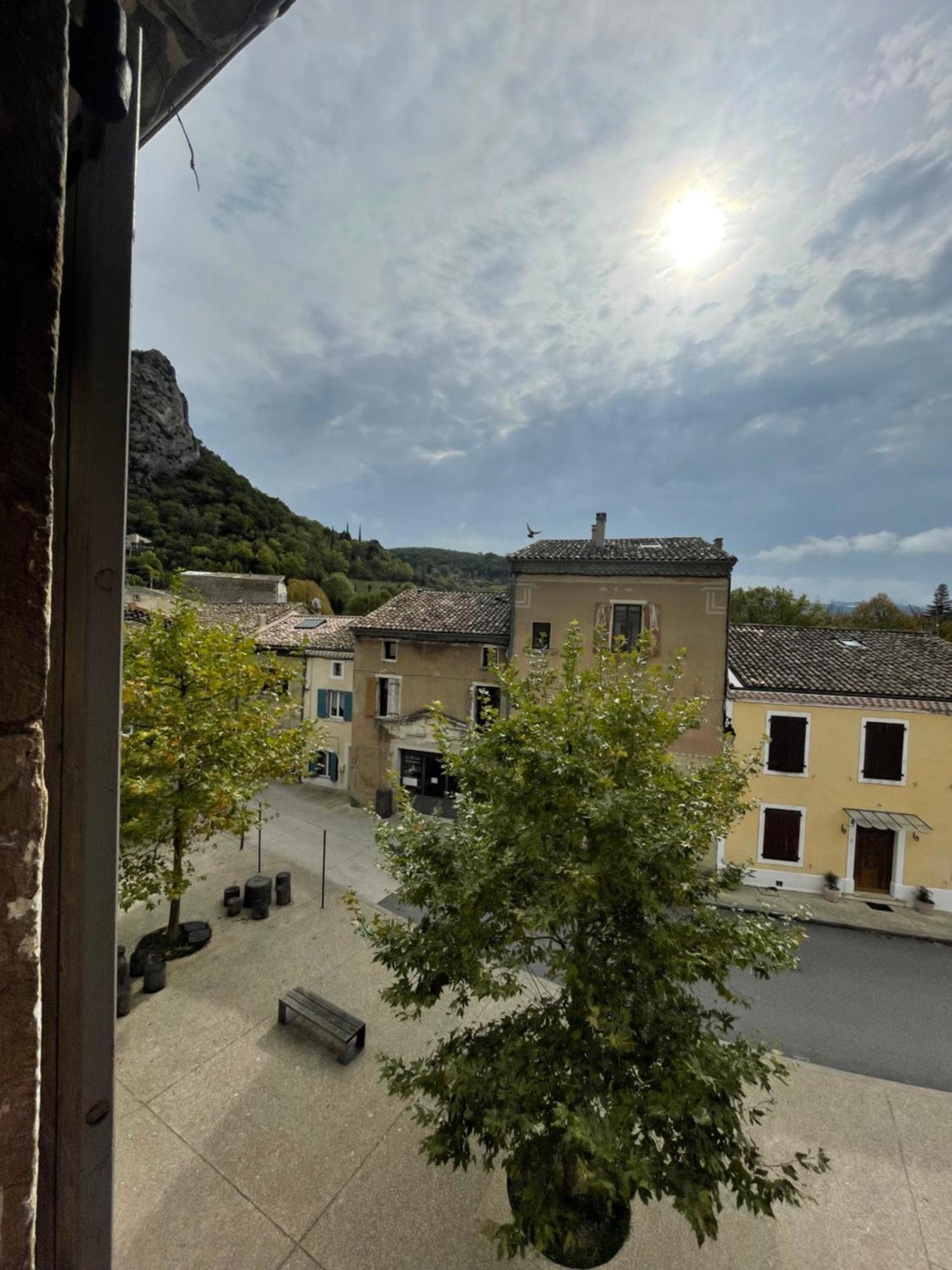 Les Appartements Du Saint Thiers, La Provence Dans Un Coin De La Drome Et L'Esprit D'Une Maison D'Hotes A Saou Eksteriør billede